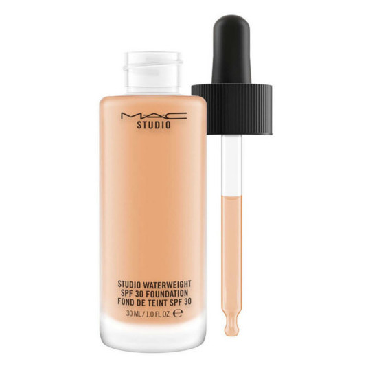 MAC Cosmetics - Liquid makeup Studio Waterweight SPF 30 (Foundation) 30 ml - NC15