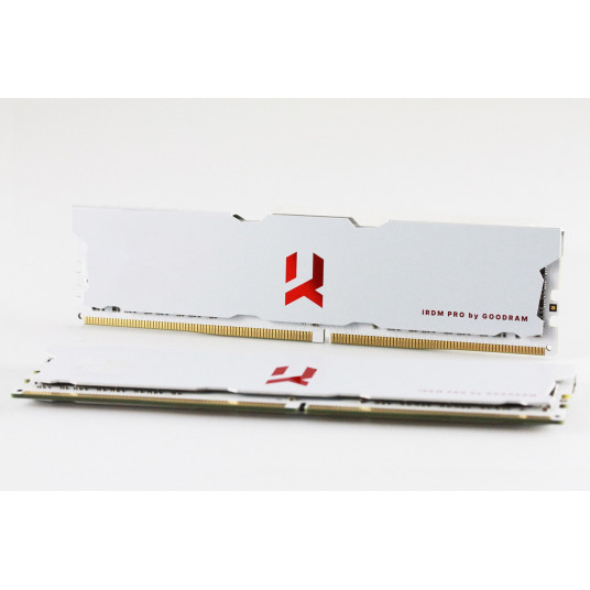 GOODRAM IRDM PRO 16GB balta [2x8GB 3600MHz CL18 DIMM]