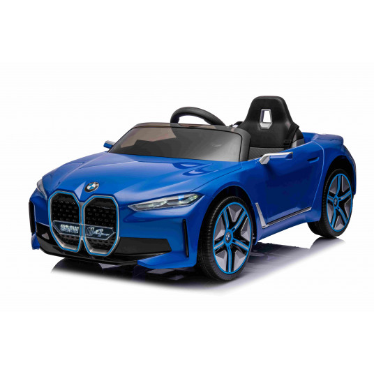 BMW I4 nuotoliniu būdu valdomas automobilis, mėlynas