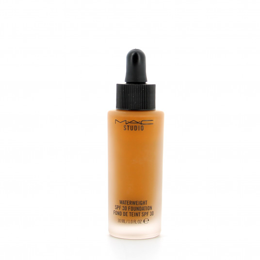 MAC, Studio Waterweight, vitaminas E, ilgai išliekantis, skystas pagrindas, NW50, SPF 30, 30 ml