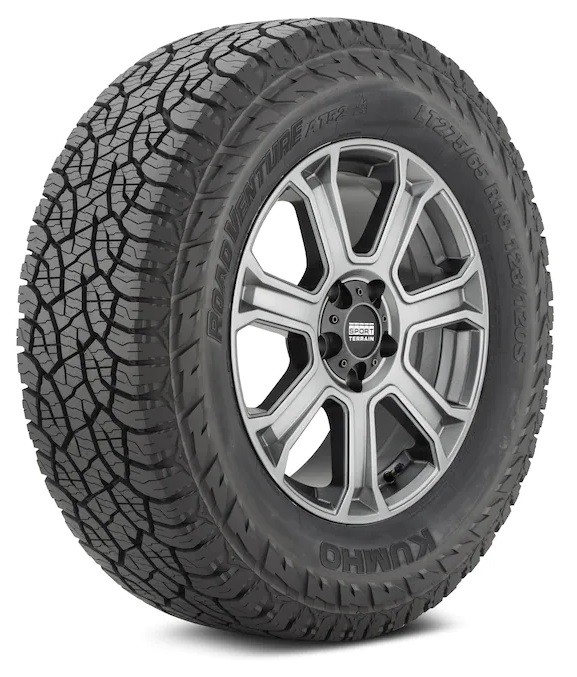 Kumho Road Venture AT52 235/85 R16C 120S