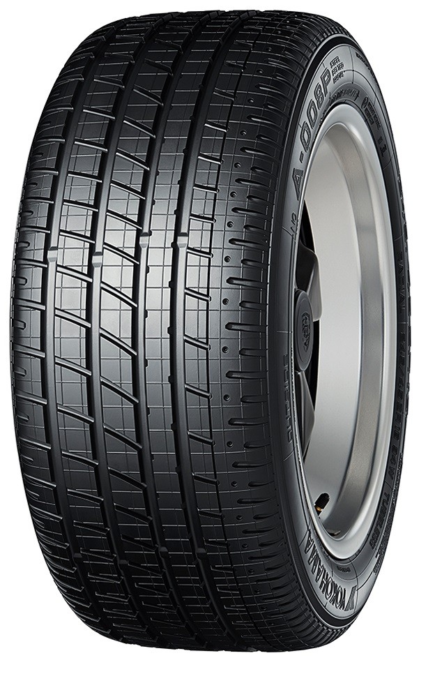Yokohama A008P 245/45 R16 94W